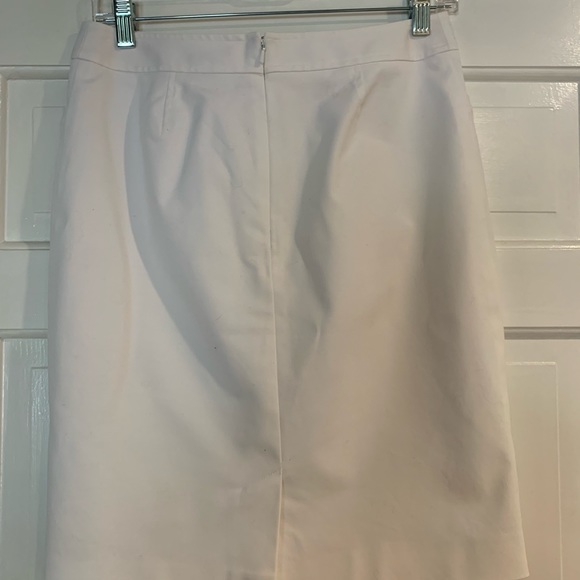 Nordstrom Halogen skirt in white cotton size 4. - Picture 4 of 7